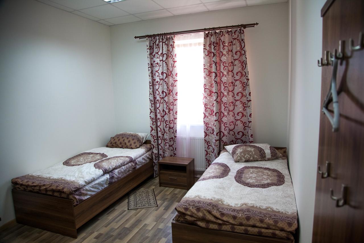 Alekselena Hotel Malekhuv Ngoại thất bức ảnh