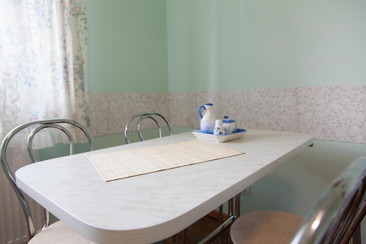 Alekselena Hotel Malekhuv Ngoại thất bức ảnh
