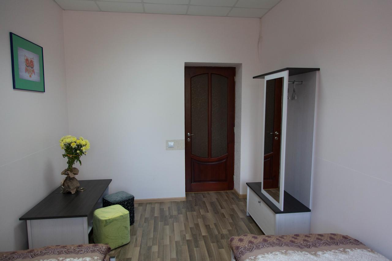 Alekselena Hotel Malekhuv Ngoại thất bức ảnh