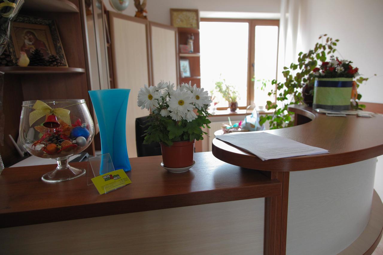 Alekselena Hotel Malekhuv Ngoại thất bức ảnh