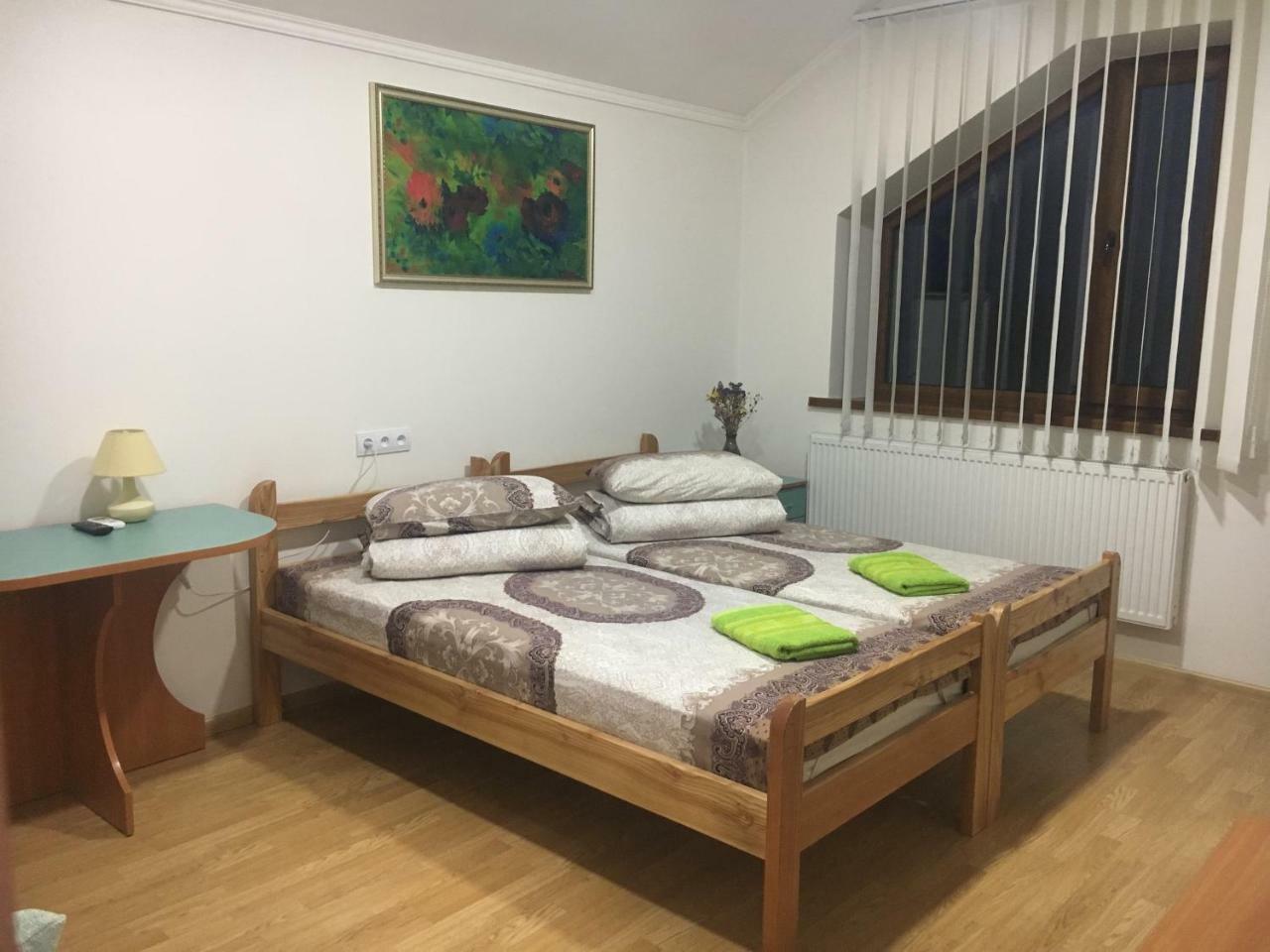 Alekselena Hotel Malekhuv Ngoại thất bức ảnh